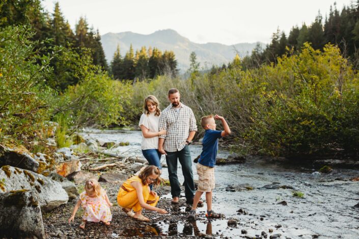 gold creek pond family photos