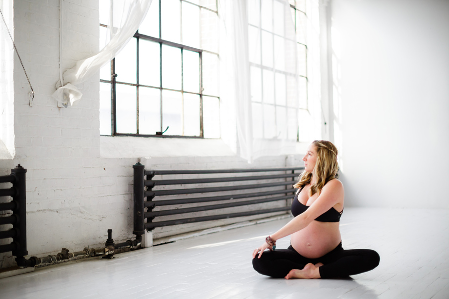 yoga_maternity_seattle_photography003