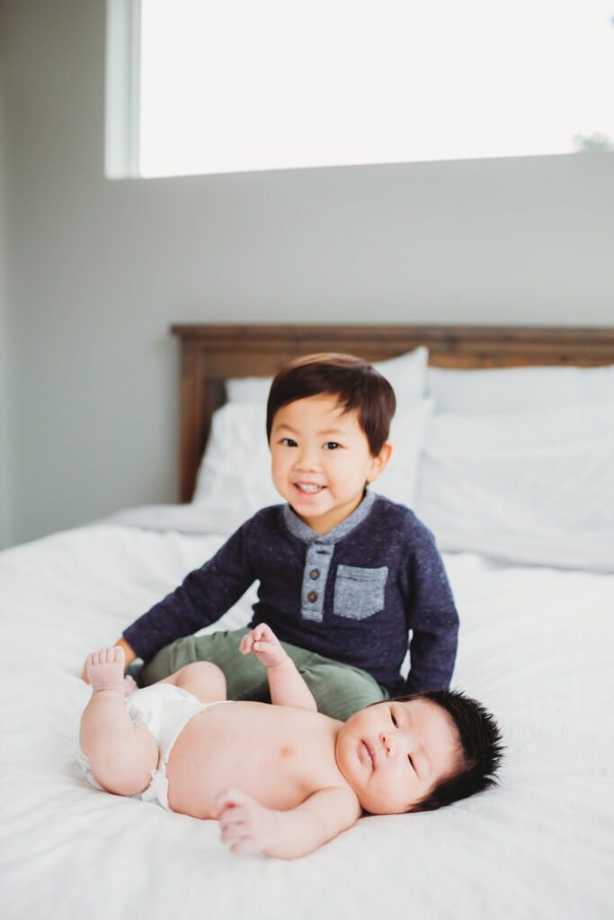 Seattle newborn photographer, Seattle newborn photography, baby, maternity, belly to baby, first year, best, top, award